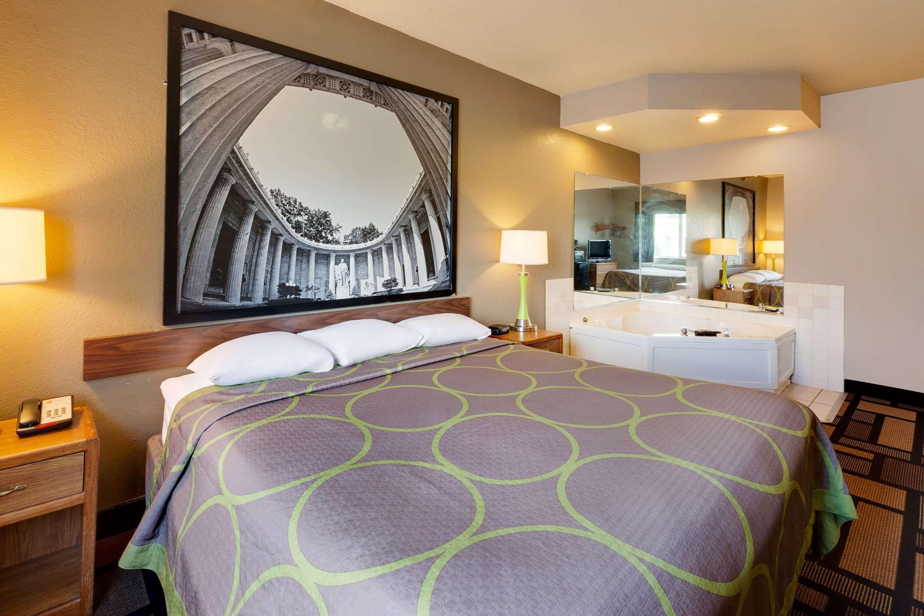 Super 8 By Wyndham Akron S/Green/Uniontown Oh Bagian luar foto