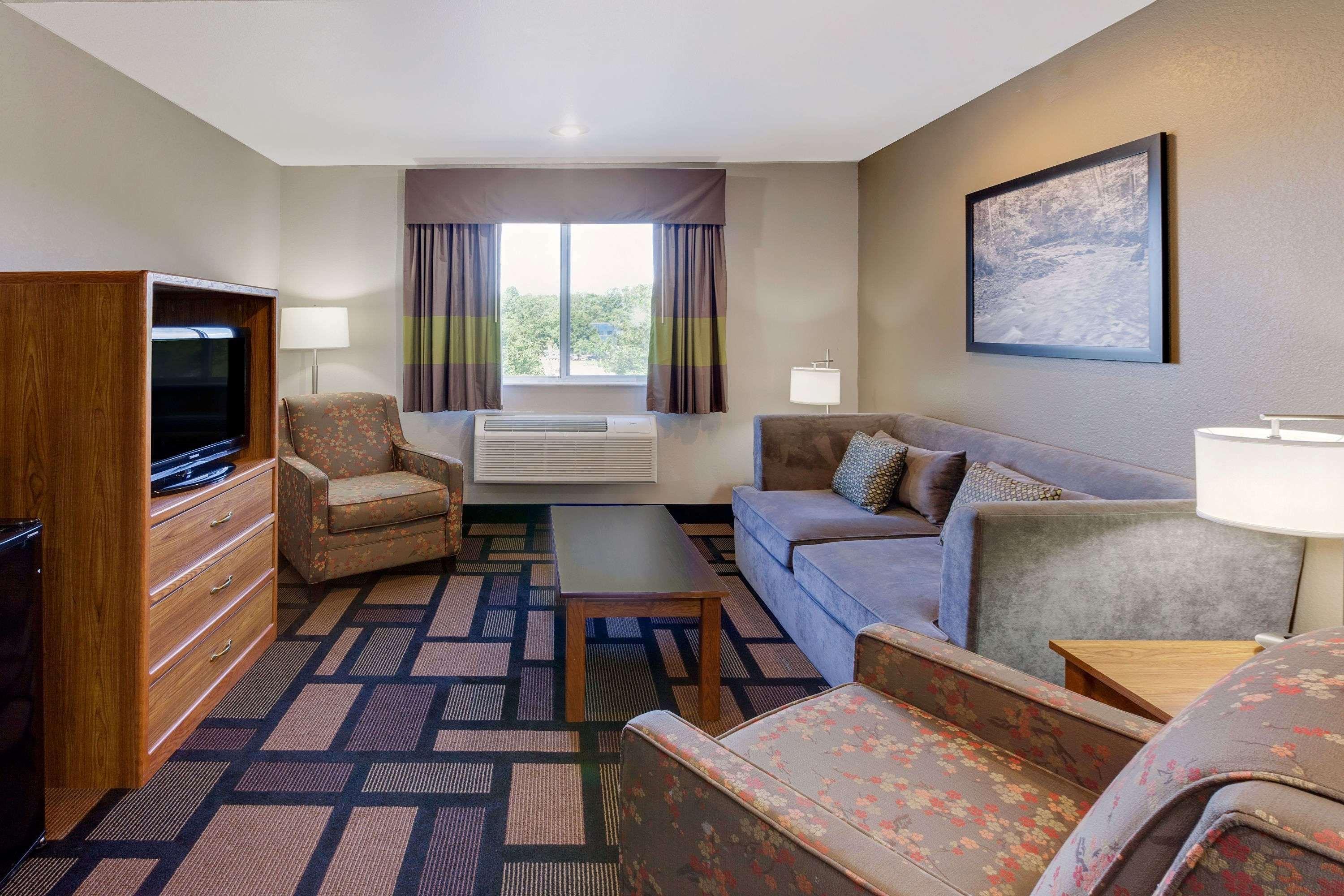 Super 8 By Wyndham Akron S/Green/Uniontown Oh Bagian luar foto