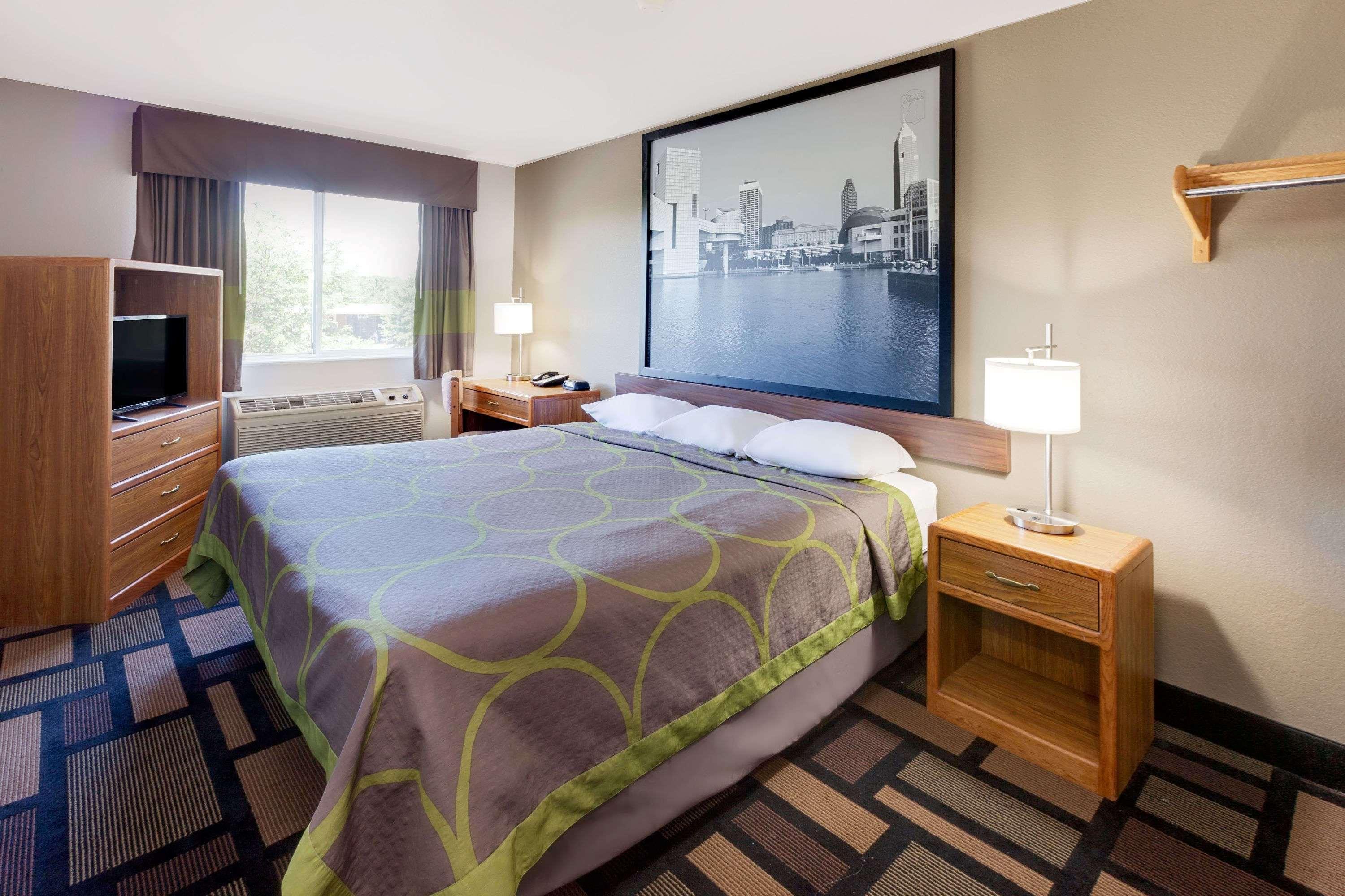 Super 8 By Wyndham Akron S/Green/Uniontown Oh Bagian luar foto